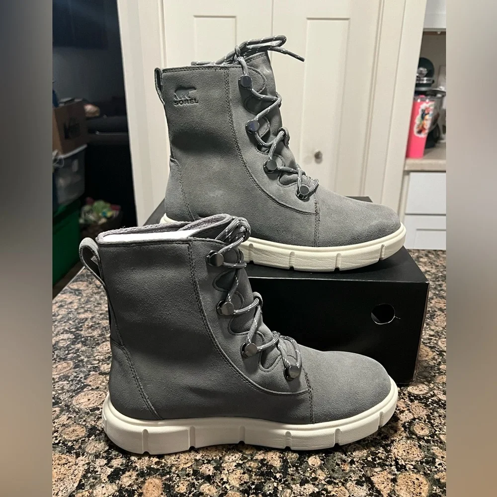 Sorel Quarry Chalk Explorer III Joan Waterproof Sz 10 NWT